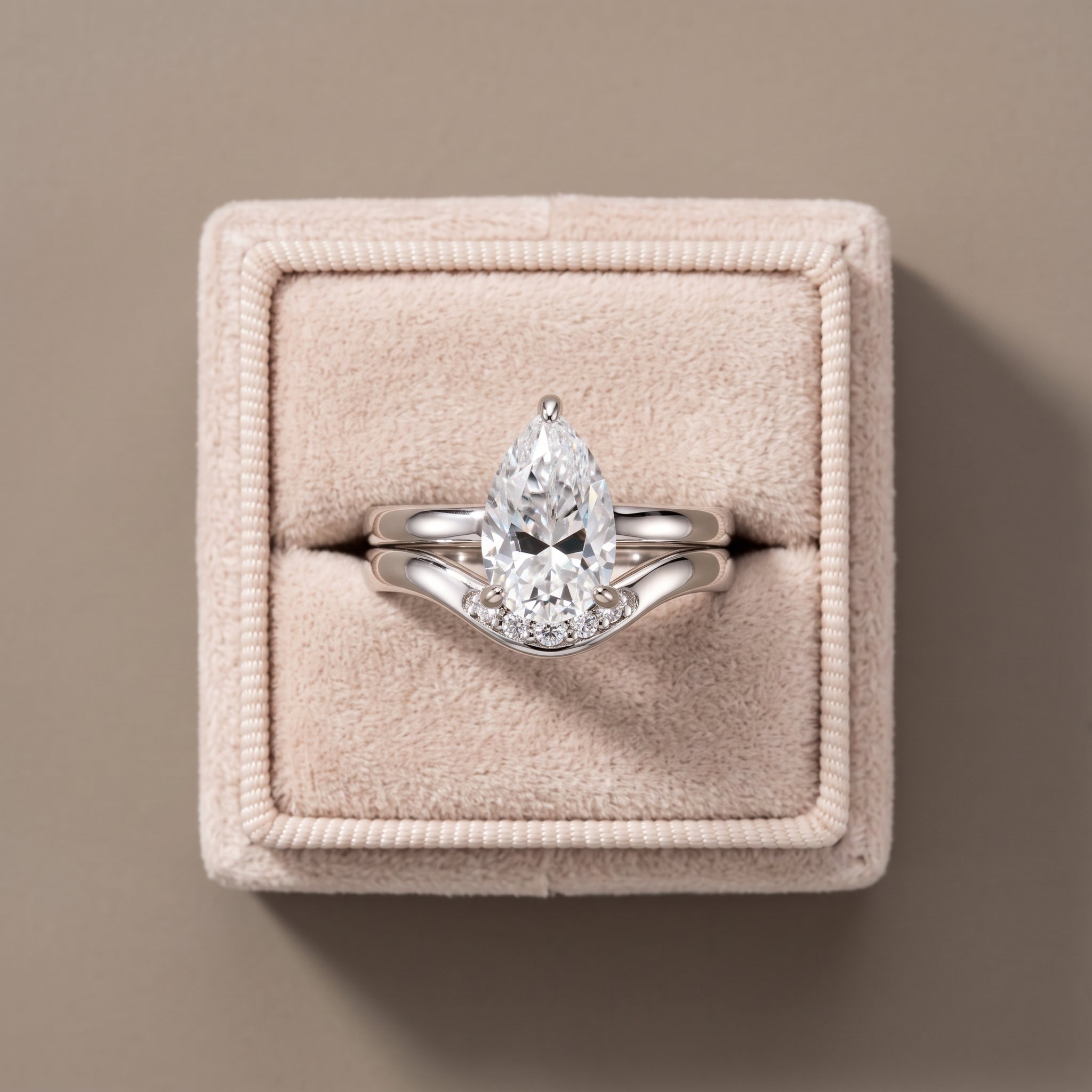 White Metal Pear Cut Moissanite Engagement Ring Set